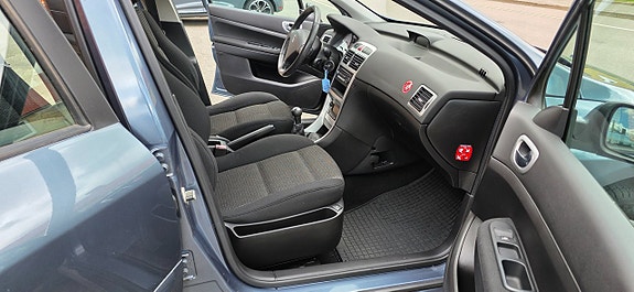 Peugeot 307 8 of 15