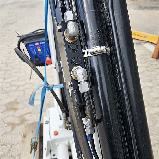 HMF Handy 262 - 12M - Lifting capacity 275 kg at 5,3 m - rad 20 of 30