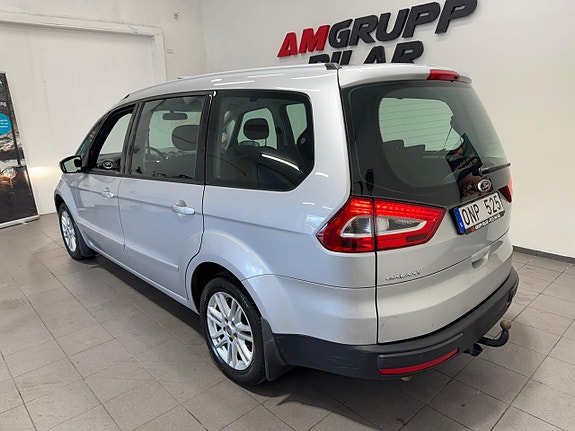 Ford Galaxy 15 of 18