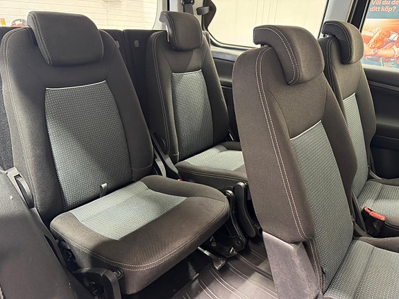 Ford Galaxy 18 of 18