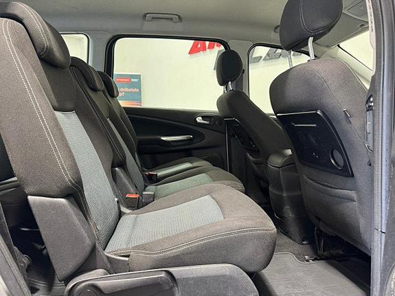 Ford Galaxy 17 of 18