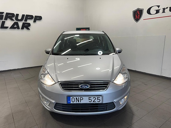 Ford Galaxy 8 of 18