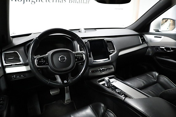 Volvo XC90 4 of 5