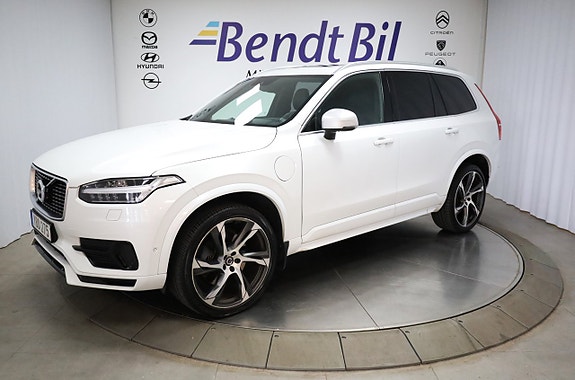 Volvo XC90 3 of 5