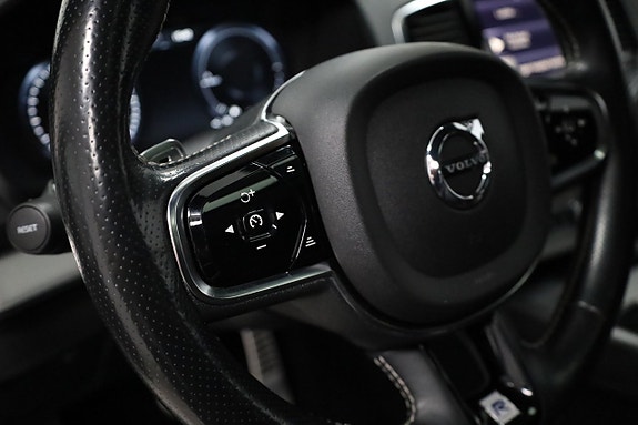 Volvo XC90 15 of 30