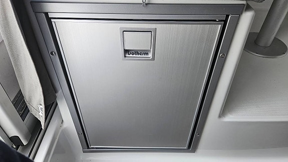 Jeanneau Merry Fisher 695 Cabin -18/19 Yam F150 DETL 57 tim! 7 of 12