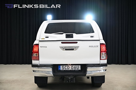 Toyota HiLux 9 of 29