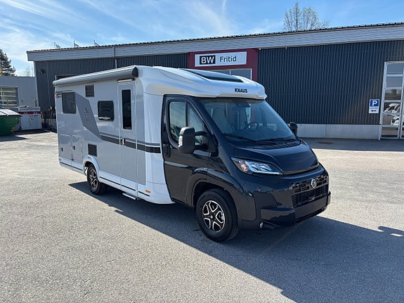 Knaus L!VE TI 650 MEG BLACK SELECTION Automat-Låga långbäddar-Välutrustad kampanjbil!