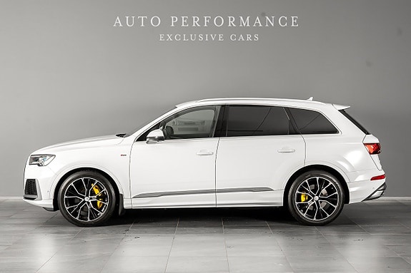 Audi Q7 3 of 5