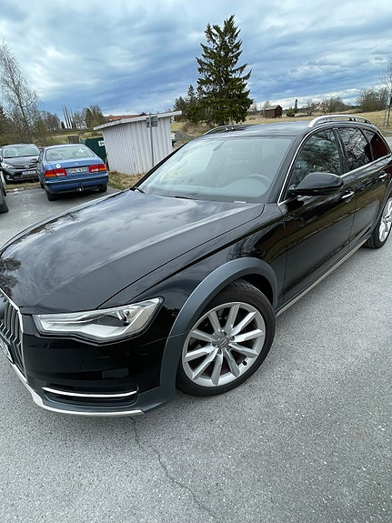 Audi A6 allroad 2 of 5