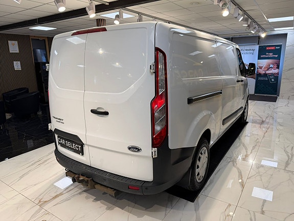 Ford Transit Custom 5 of 5
