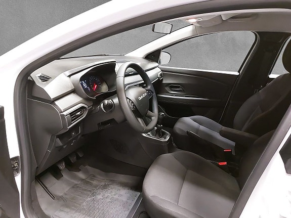 Dacia Sandero 5 of 5