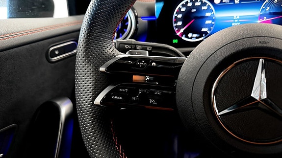 Mercedes-Benz CLA200 18 of 22