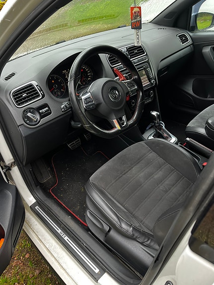 Volkswagen Polo 10 of 11