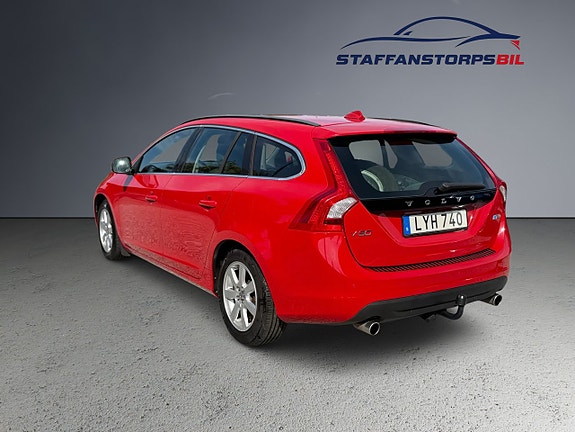 Volvo V60 8 of 11