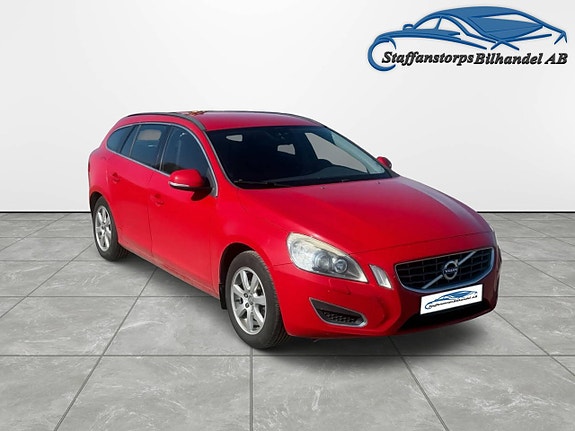 Volvo V60 3 of 5