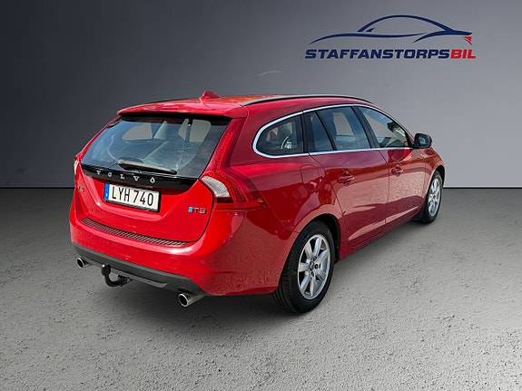 Volvo V60 5 of 11