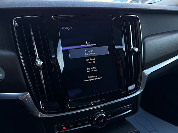 Volvo V90 Cross Country 14 of 18