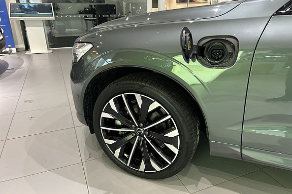 Volvo XC60 21 of 22