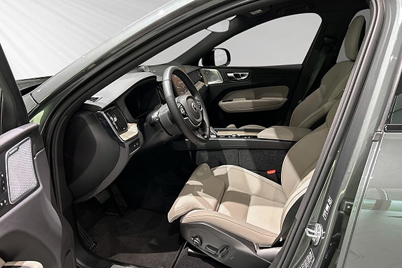 Volvo XC60 7 of 22