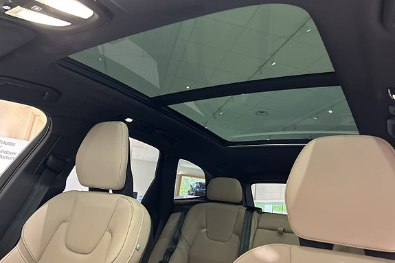Volvo XC60 18 of 22