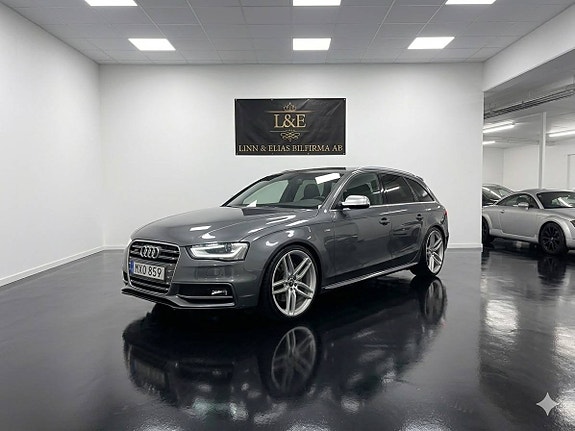 Audi S4 4 of 5