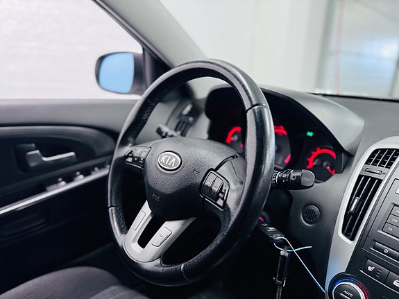 Kia Ceed 4 of 18