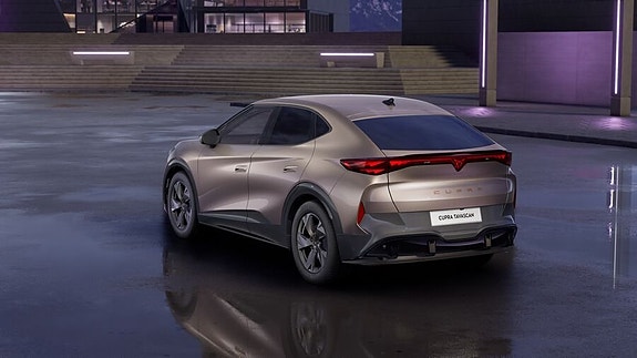Cupra Tavascan 3 of 5