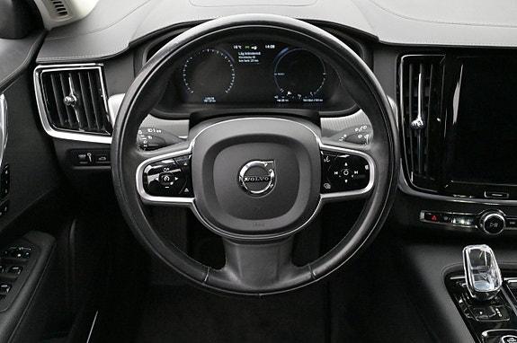Volvo V90 7 of 27