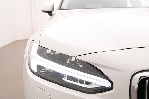 Volvo V90 26 of 27