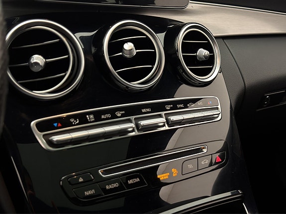 Mercedes-Benz C250 21 of 30