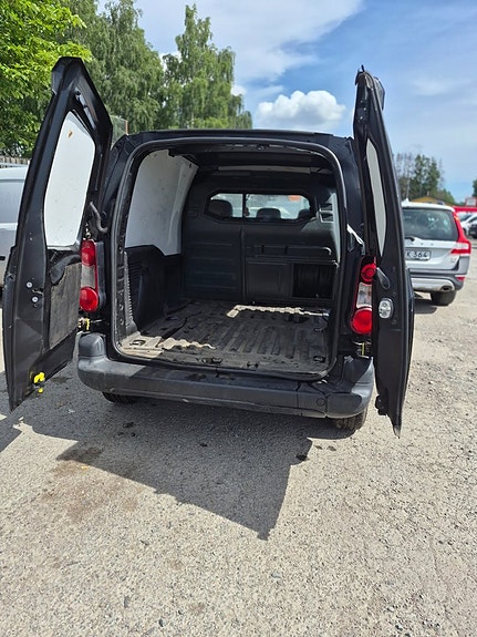 Peugeot Partner 18 of 20