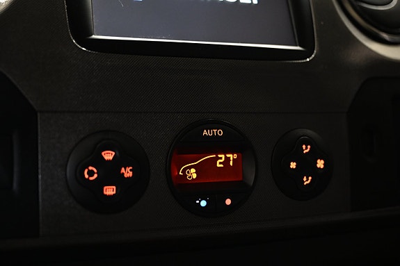 Renault Master 19 of 22