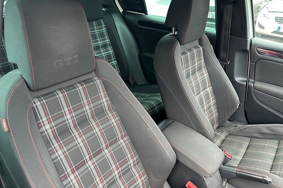Volkswagen Golf I 10 of 30