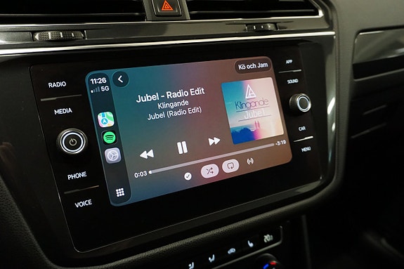 Volkswagen Tiguan Allspace 24 of 30