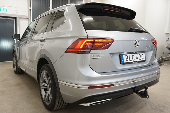Volkswagen Tiguan Allspace 7 of 30
