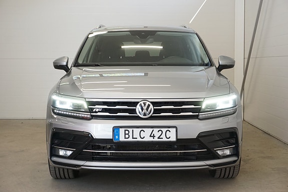 Volkswagen Tiguan Allspace 3 of 5