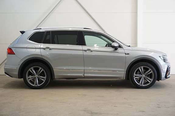 Volkswagen Tiguan Allspace 4 of 5