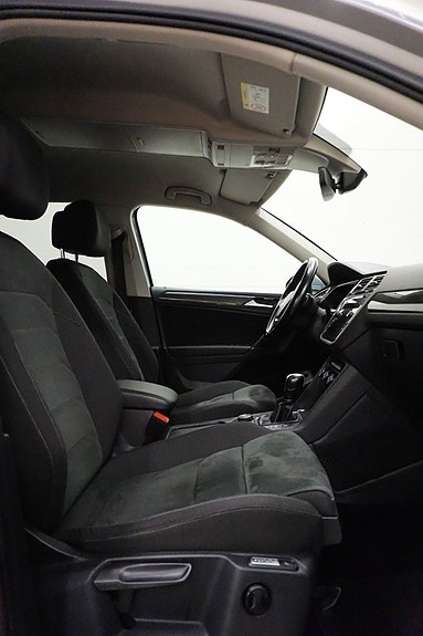 Volkswagen Tiguan Allspace 16 of 30
