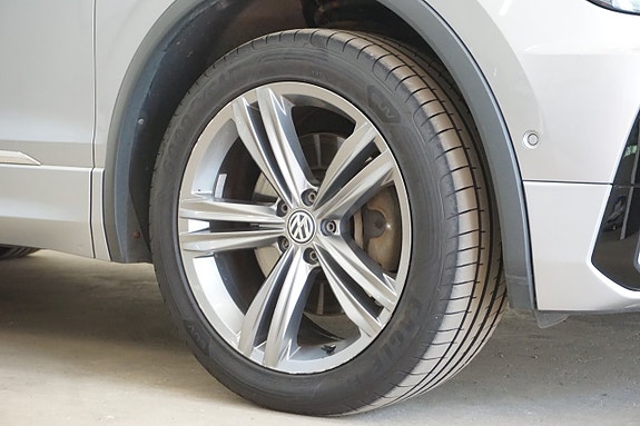 Volkswagen Tiguan Allspace 12 of 30