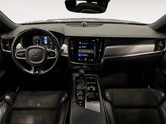 Volvo S90 11 of 26