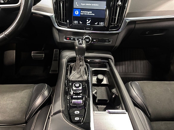 Volvo S90 12 of 26