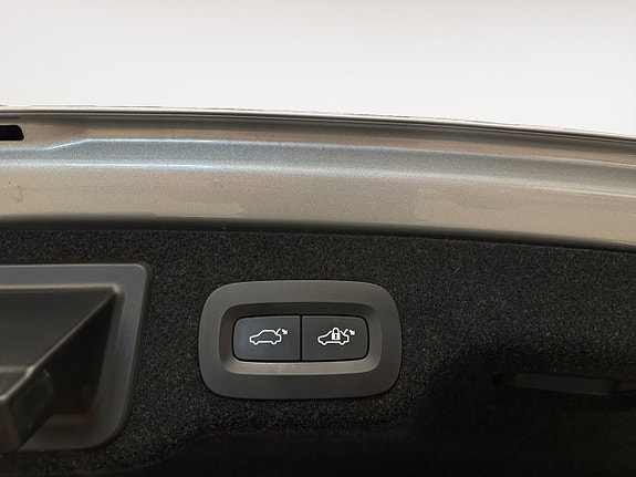 Volvo S90 26 of 26