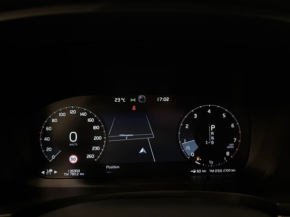 Volvo S90 13 of 26