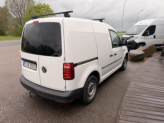 Volkswagen Caddy 8 of 9