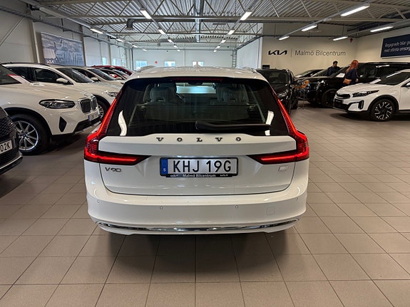 Volvo V90 3 of 21