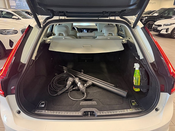Volvo V90 14 of 21