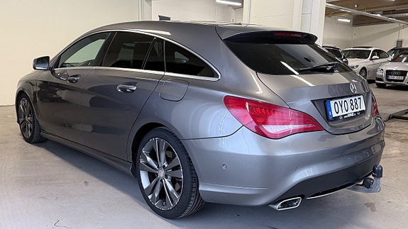 Mercedes-Benz CLA220 d 4 of 5