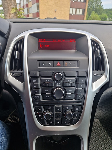 Opel Astra 8 of 16