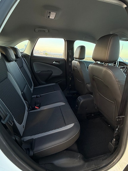 Opel Crossland X 5 of 5